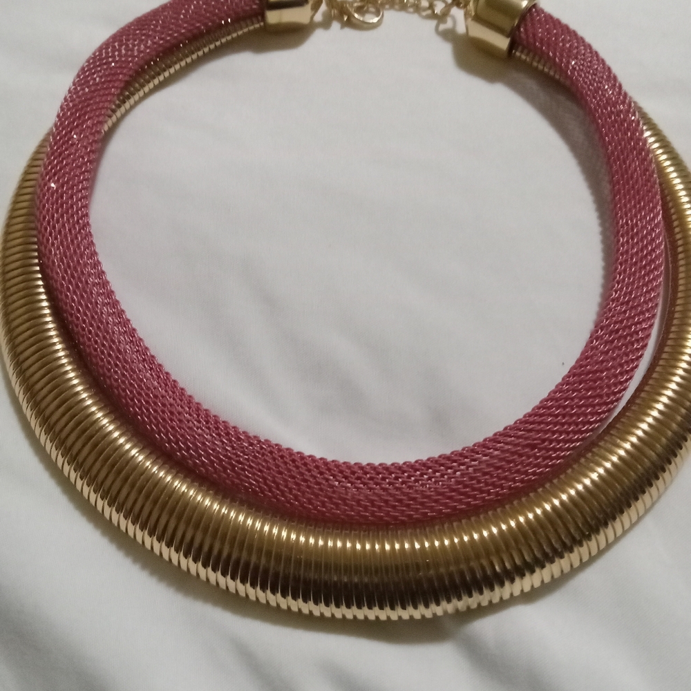 Mika,two-toned Jo Omega Necklace!
